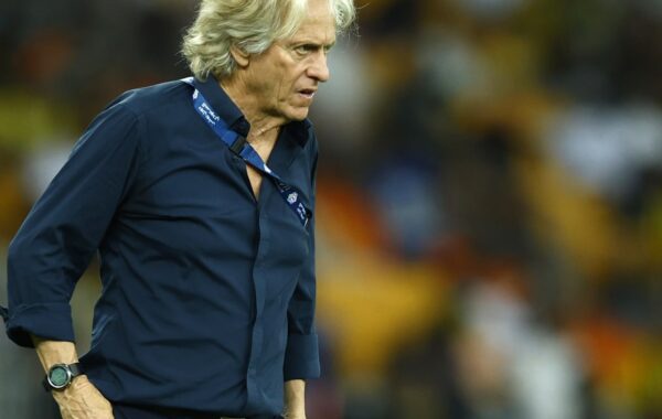 قرار غير قابل للاستئناف يحسم مصير مدرب النصر بعد شكوى الهلال