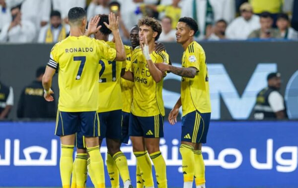 إصابة النجار تبعده 7 أشهر وتدفع جيسوس لمنح راحة