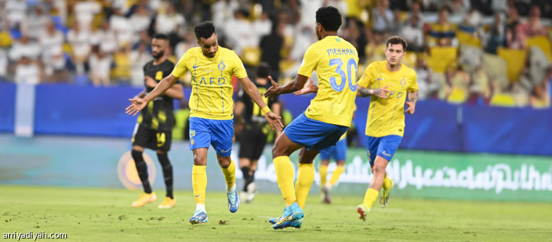 لماذا فشل VAR في منع خطأ الحكم الفادح في النصر ونيوم؟