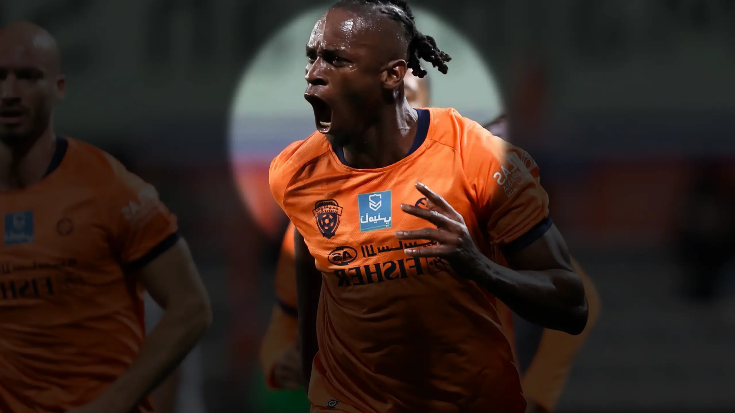 هدف سيميدو المبكر وصمود موسكيرا يمنحان الفيحاء 3 نقاط حاسمة في الدوري السعودي