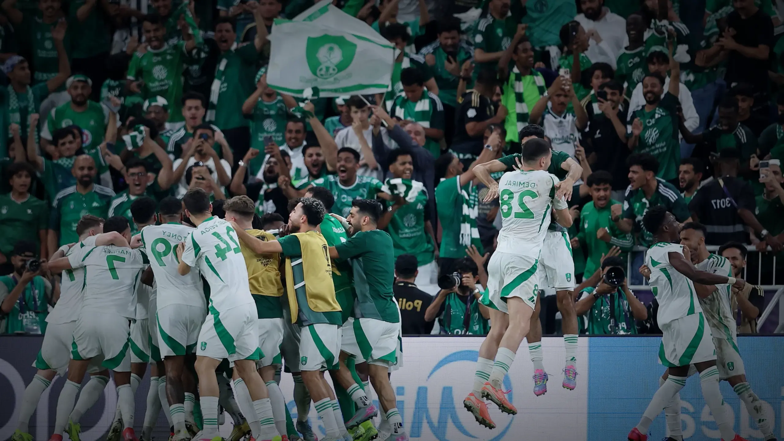 قرار تأجيل التعاقدات حتى 2026.. كيف غيرت إصابة واحدة مسار الأهلي؟