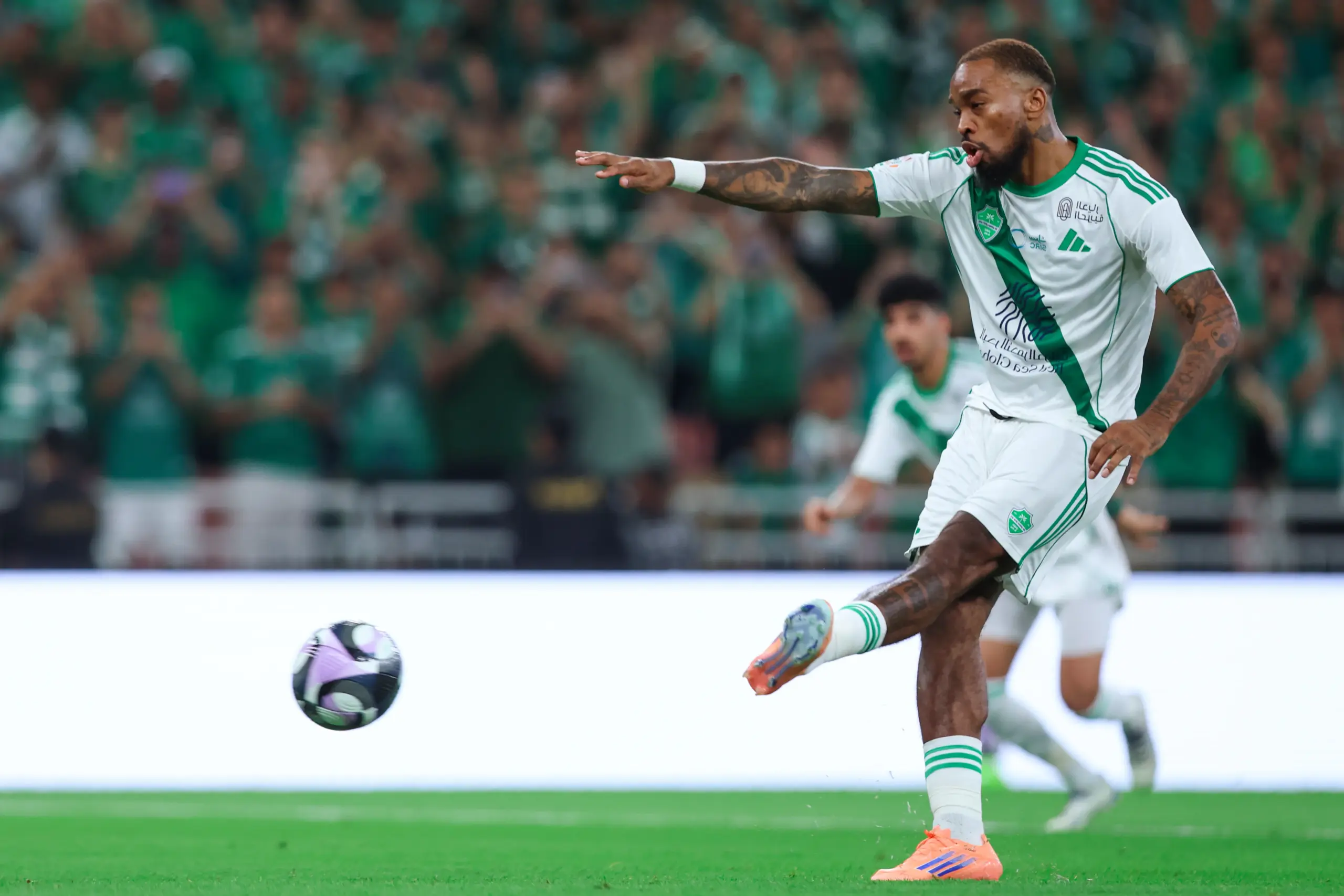 ماذا ينتظر الأهلي في مواجهة دحيل؟ التحليل الرياضي للمباراة