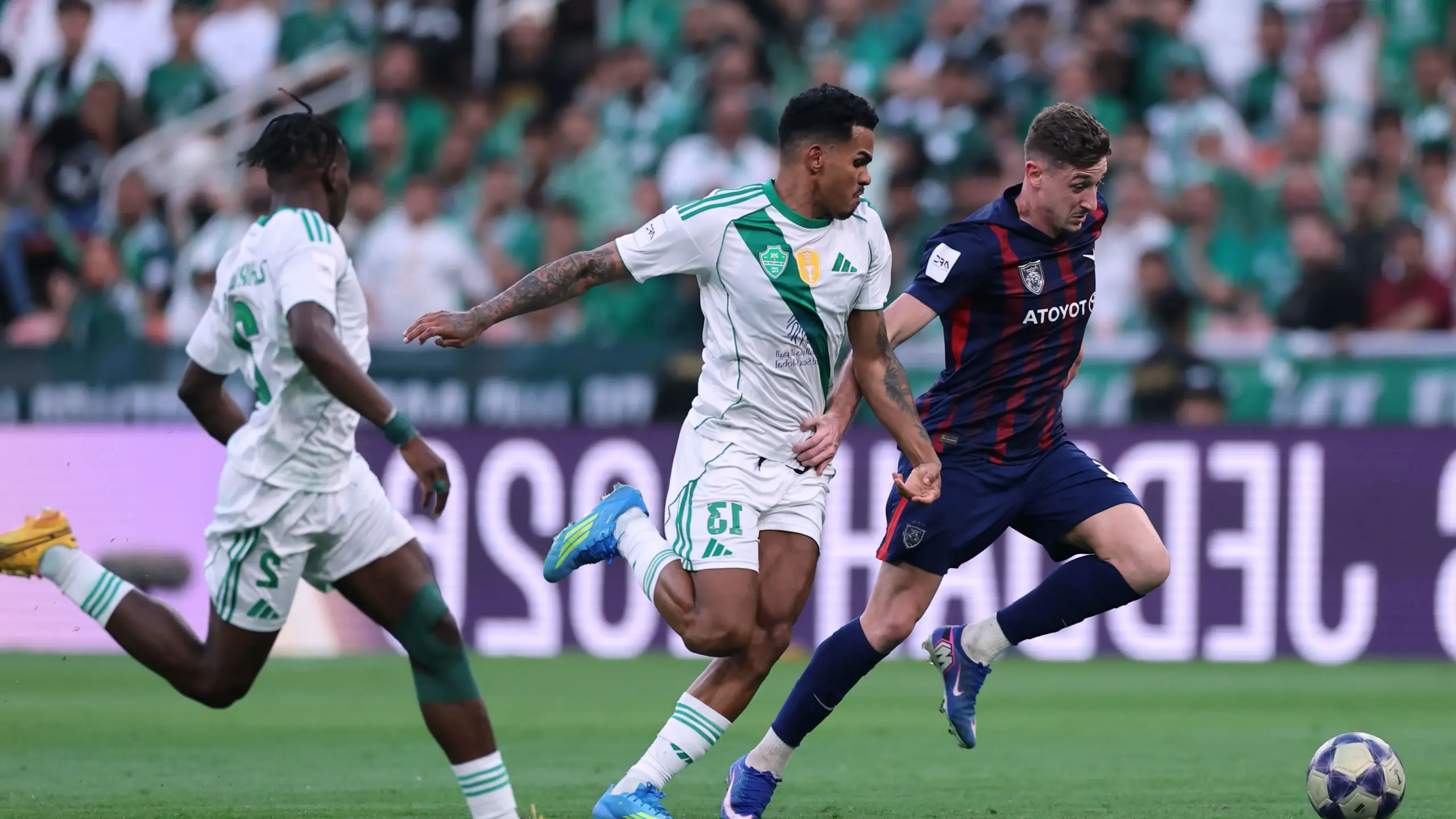 ماذا ينتظر الاتحاد بعد خسارة أمام ماتشيدا زيلفيا؟