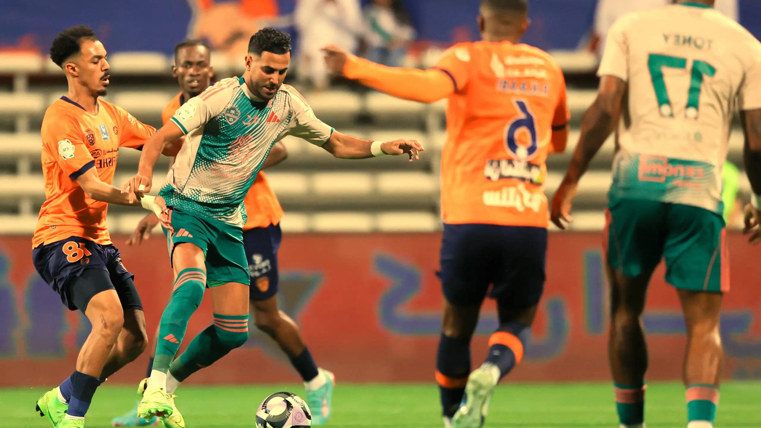 ماذا حدث في المباراة؟ الأهلي يتعادل مع الفيحاء في دوري روشن السعودي