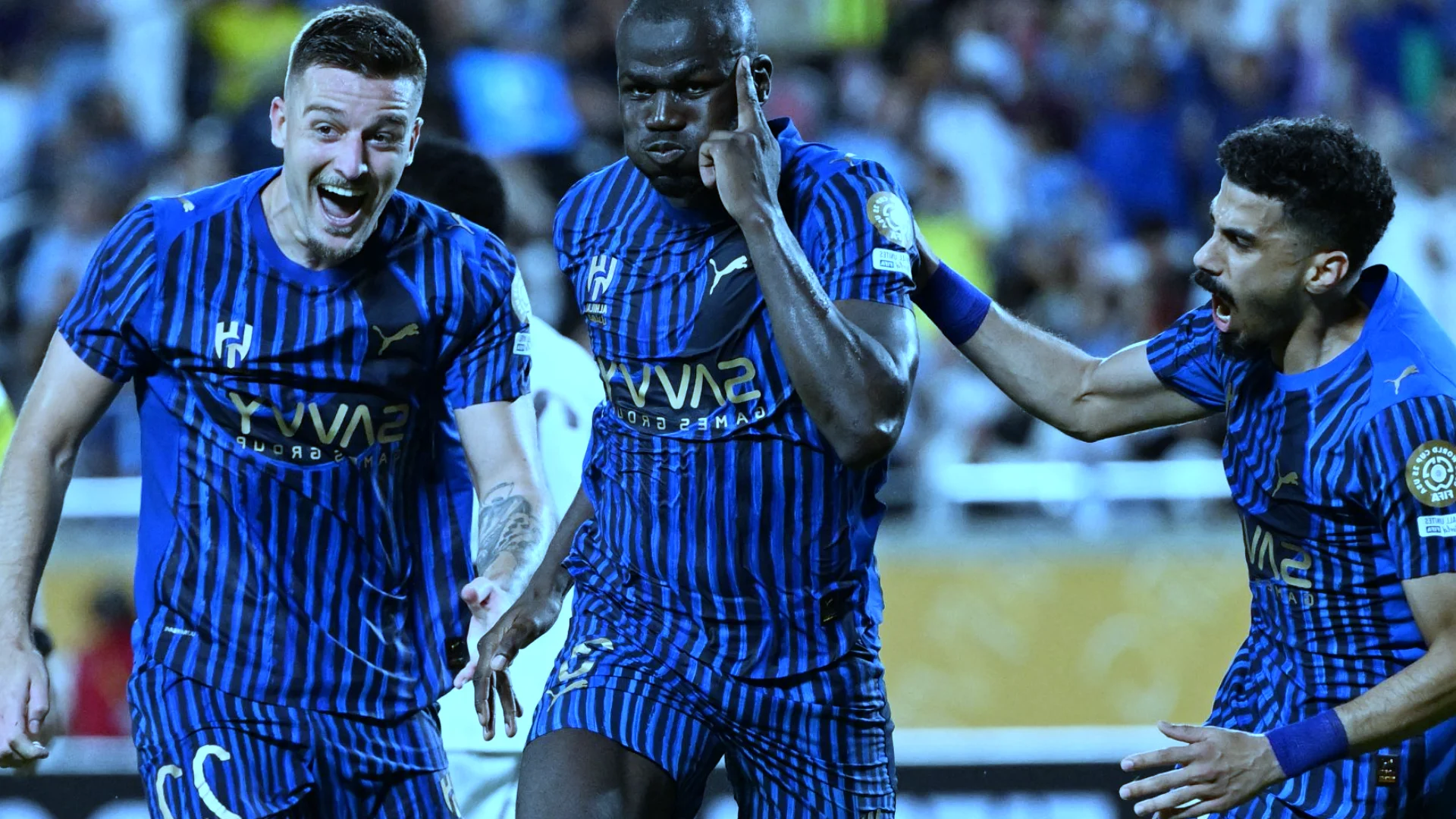 لماذا يهزم الهلال الحزم في دوري روشن السعودي؟