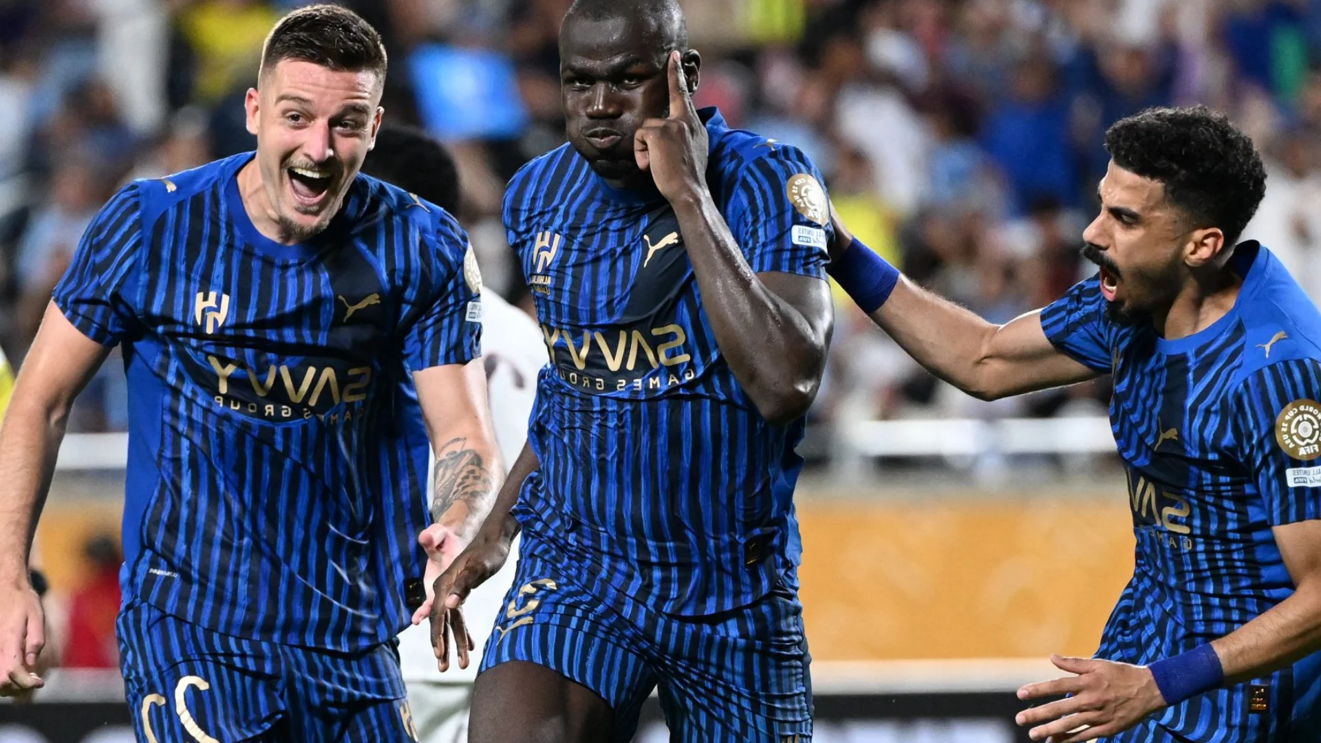 لماذا يجب عليك حضور مباراة الهلال والحزم في دوري روشن السعودي؟