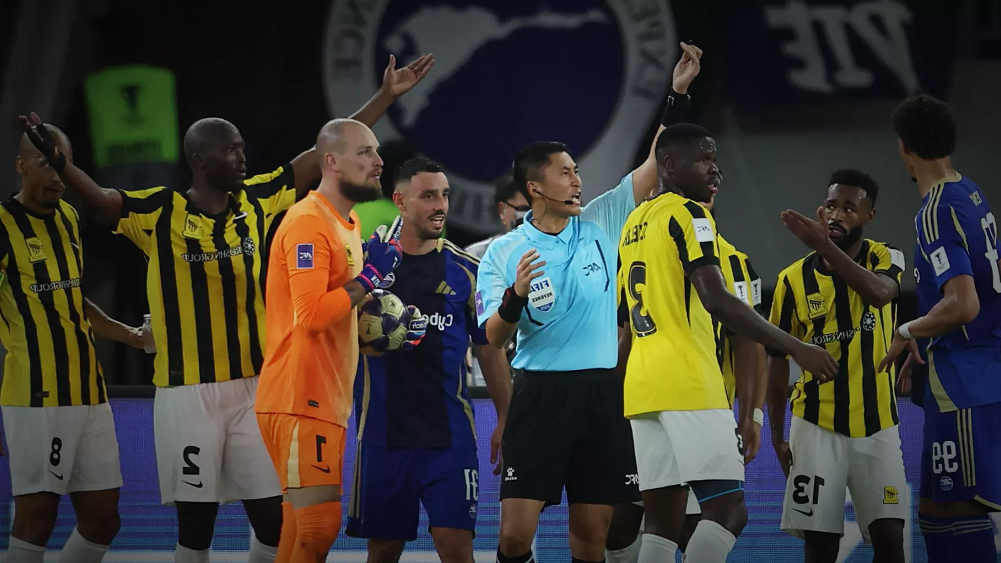 ما وراء انحدار الاتحاد: هل كان هناك مؤامرة؟