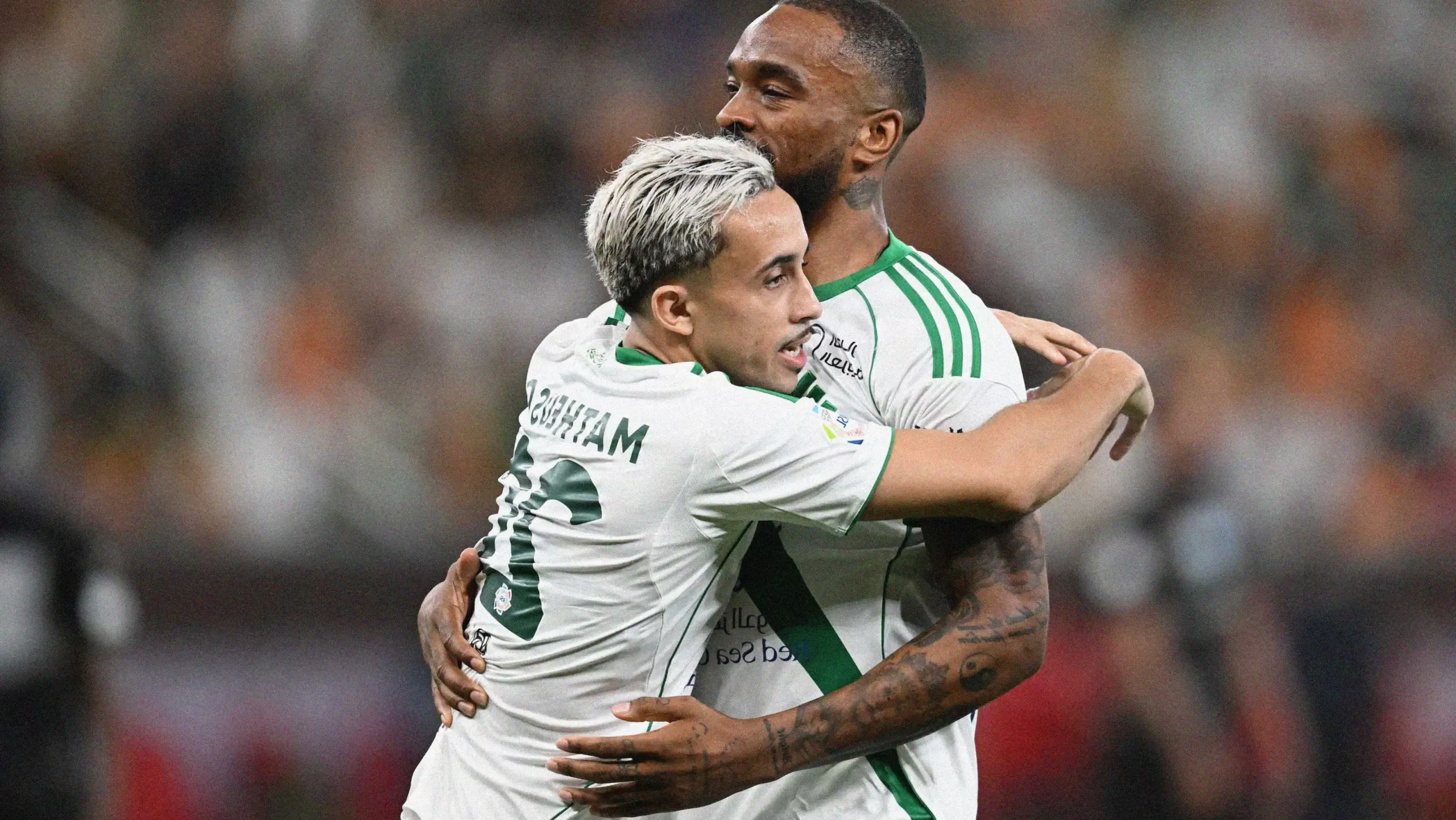 إيفان توني: من هو هذا اللاعب الذي أصبح بطلًا في الأهلي؟