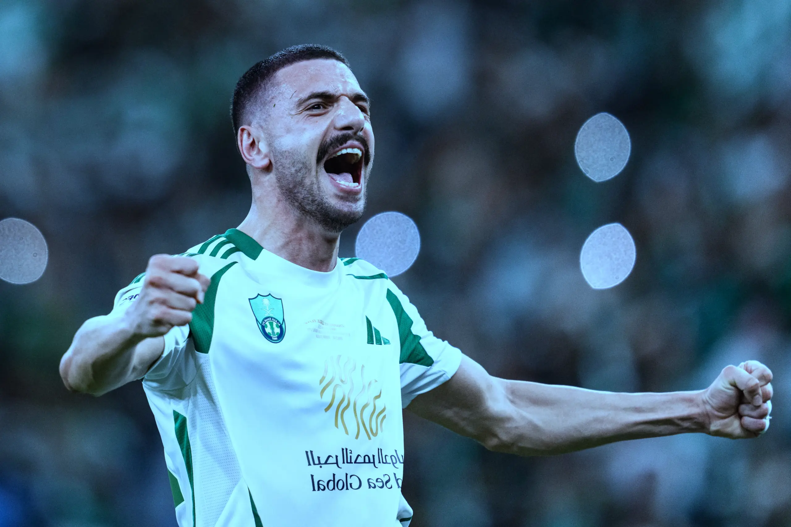 ماذا ينتظر الأهلي من عودة ميريح ديميرال في مواجهة جوهور الماليزي؟