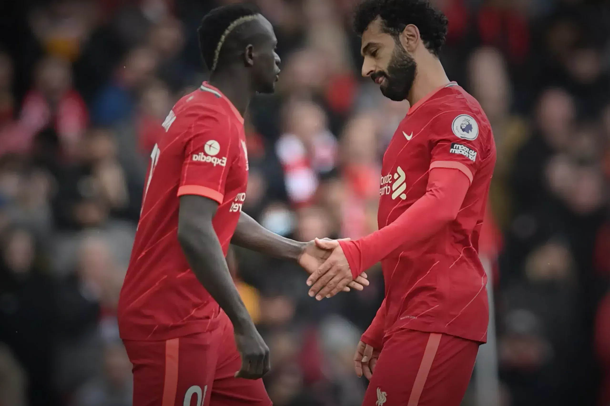 ماذا يحدث إذا انضم محمد صلاح وساديو ماني إلى النصر السعودي؟