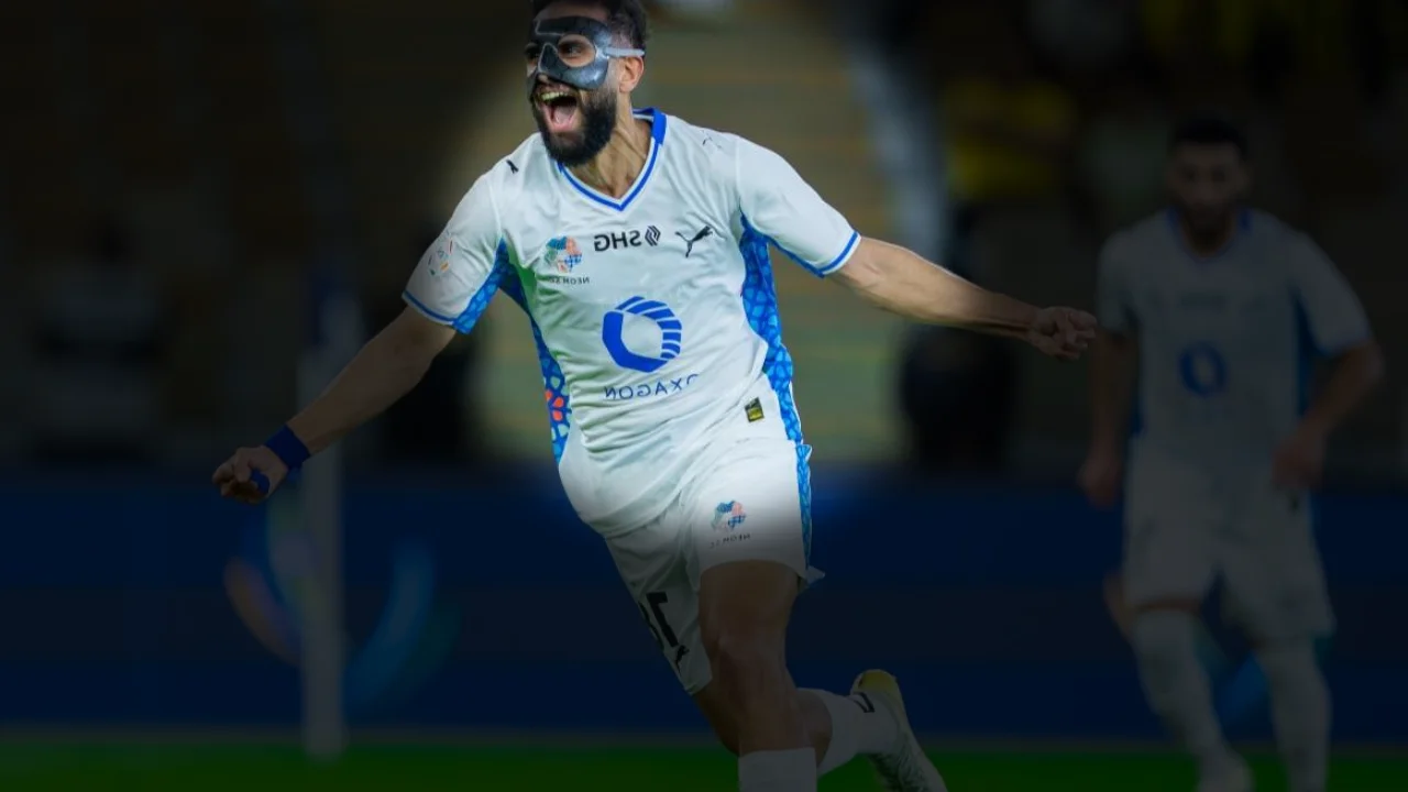 ما الذي جعل نيوم يرفع رأساً في مواجهة الاتحاد؟