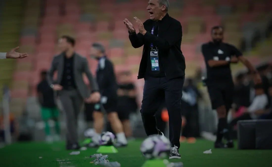 لماذا اختار الاتحاد السعودي المدرب اليوناني جورجيوس دونيس؟