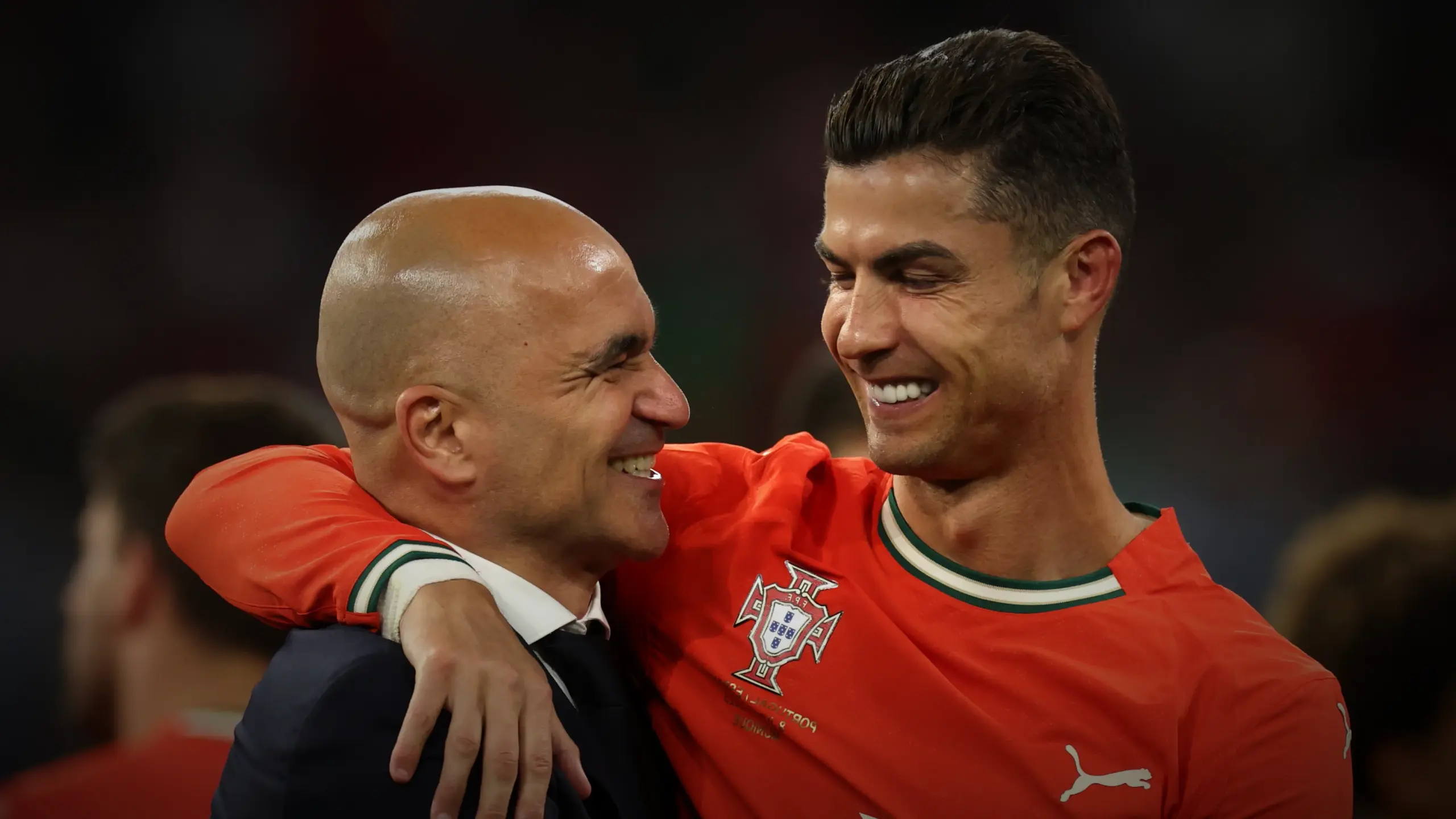 كشف مارتينيز عن الحقيقة الصادمة وراء غياب أسطورة البرتغال عن المعسكر