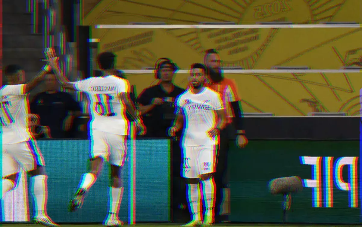 لماذا يعدّ الهلال استعادة نجمه ناصر الدوسري قبل مواجهة السد في دوري أبطال آسيا؟